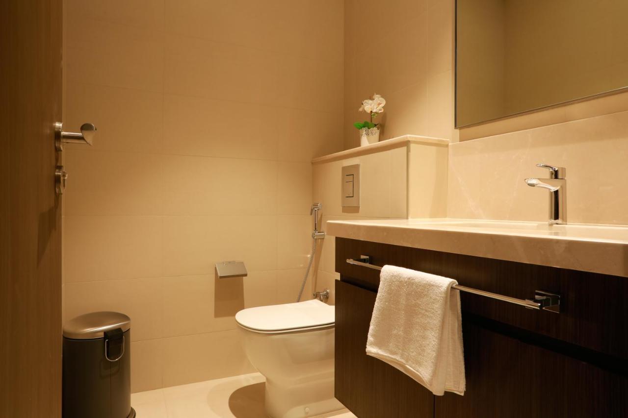 Elegant Apartment With Direct Access To Dubai Mall Exterior photo
