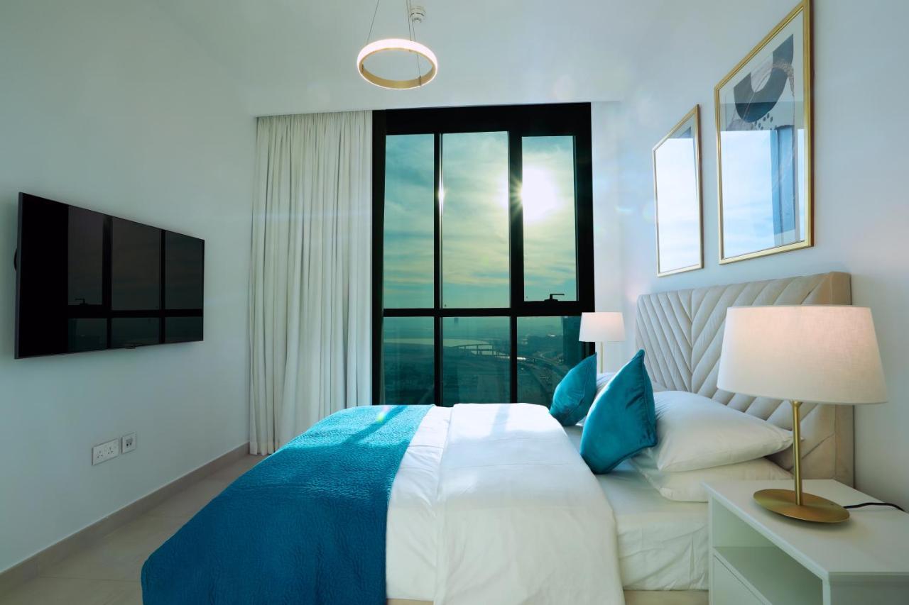 Elegant Apartment With Direct Access To Dubai Mall Exterior photo